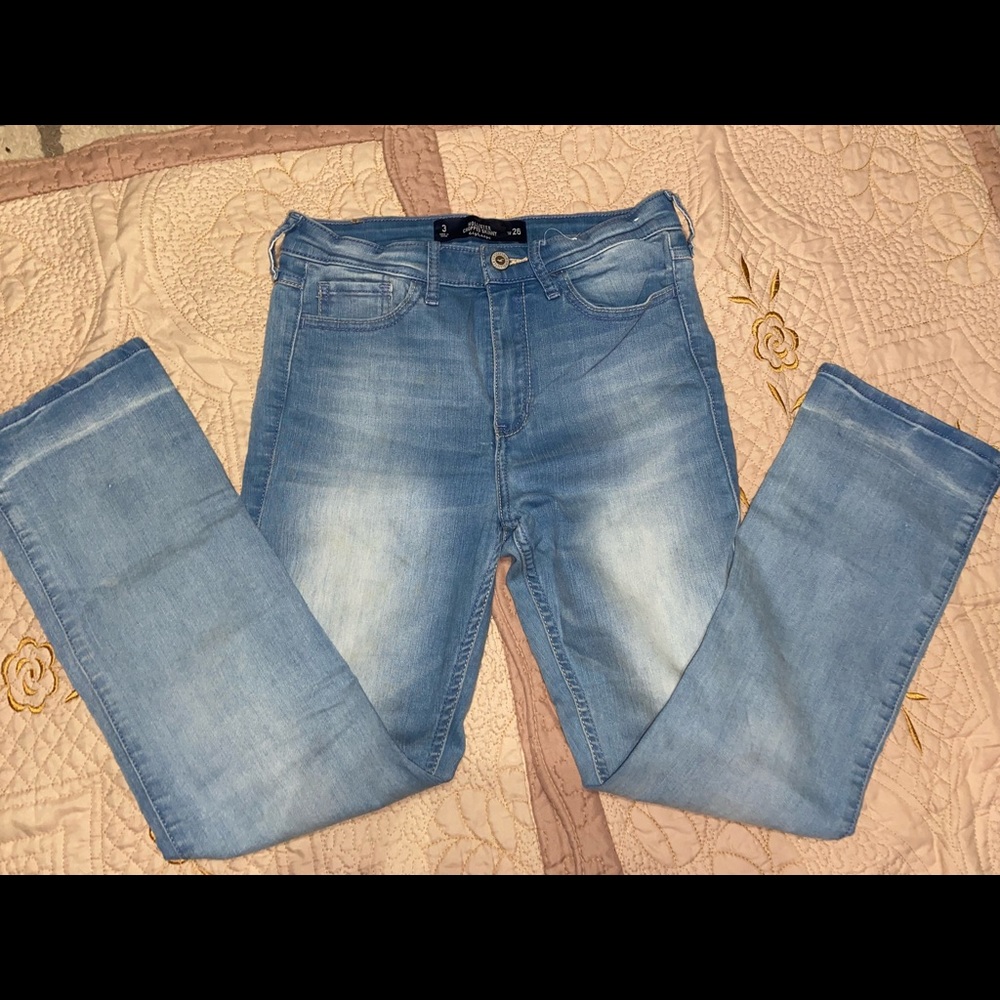 Hollister jeans